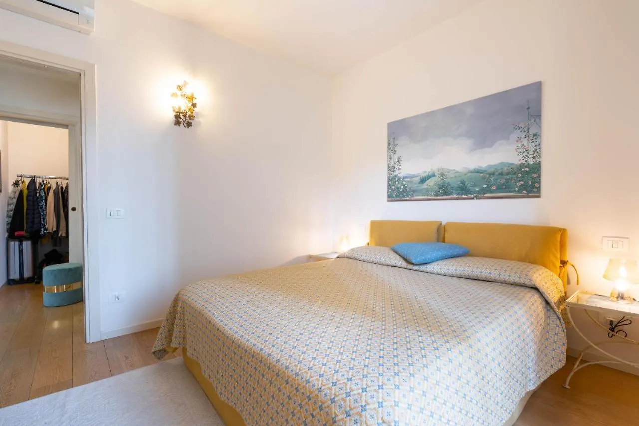 Grattacielo Suite Verona 0*,  Italia